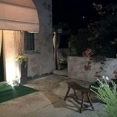 Cascina Beatrice Az Agrituristica Vendégház Rodello Kültér fotó