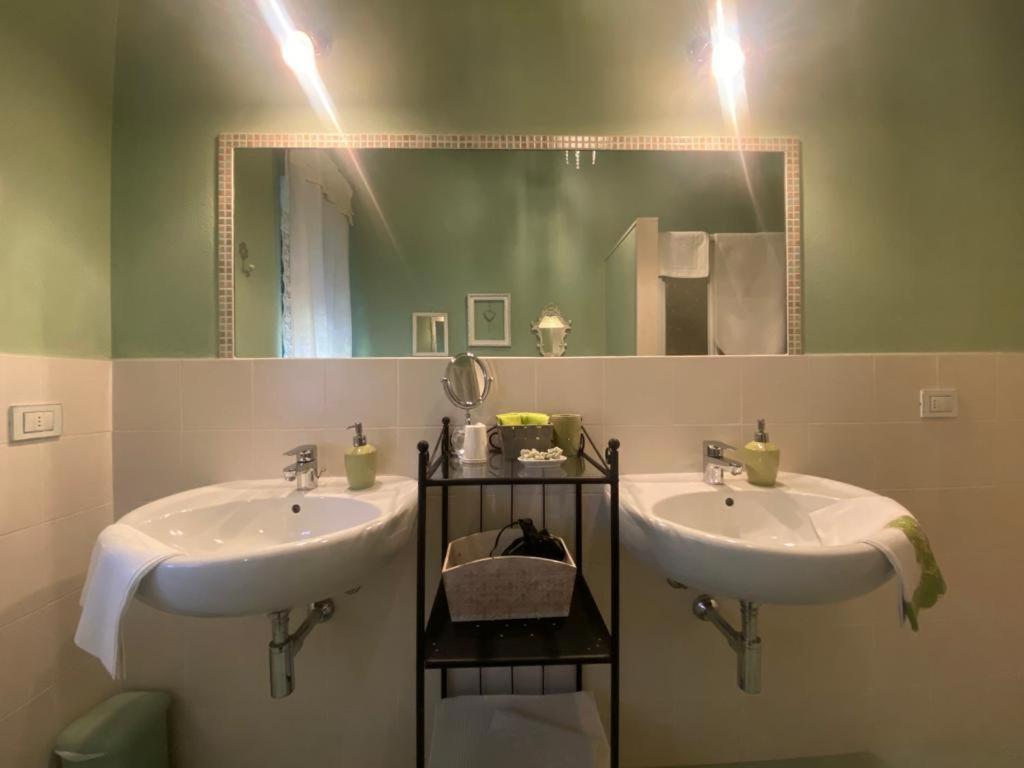 Cascina Beatrice Az Agrituristica Vendégház Rodello Kültér fotó